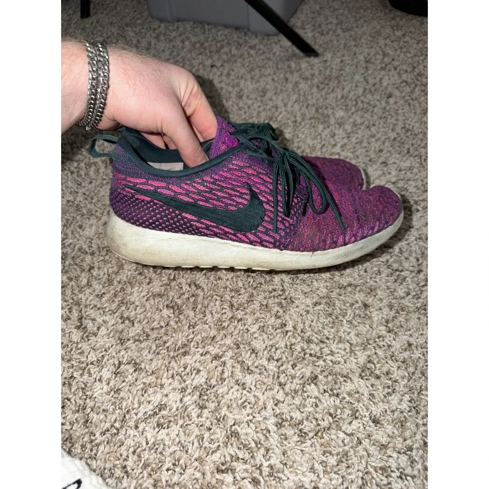 Nike Roshe Run Flyknit Womens Sz 9.5 Running Shoes Pink Purple Athletic Sneakers